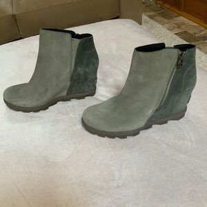 Sorel Green 9 Suede Joan of Arctic Wedge Boot Snow